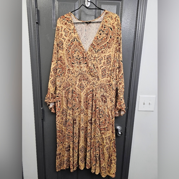 Torrid Midi Challis Smocked Waist Surplice Dress Size 4 - Picture 2 of 4